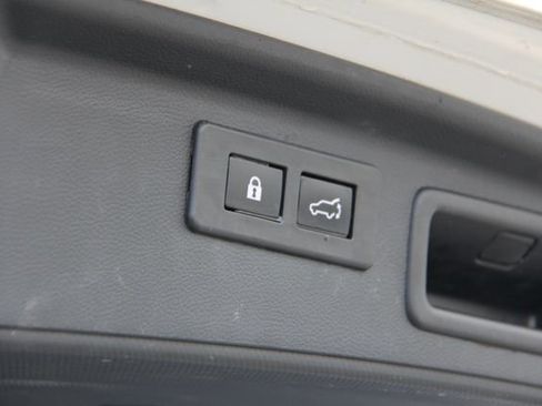 Used 2024 Subaru Forester Premium AWD/4WD image 35