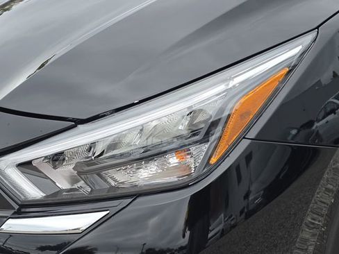 New 2025 Nissan Versa S w/ Trunk Package FWD image 10