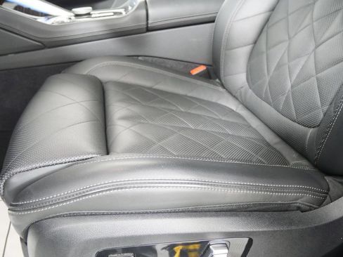 Used 2025 BMW X6 xDrive40i AWD/4WD image 9
