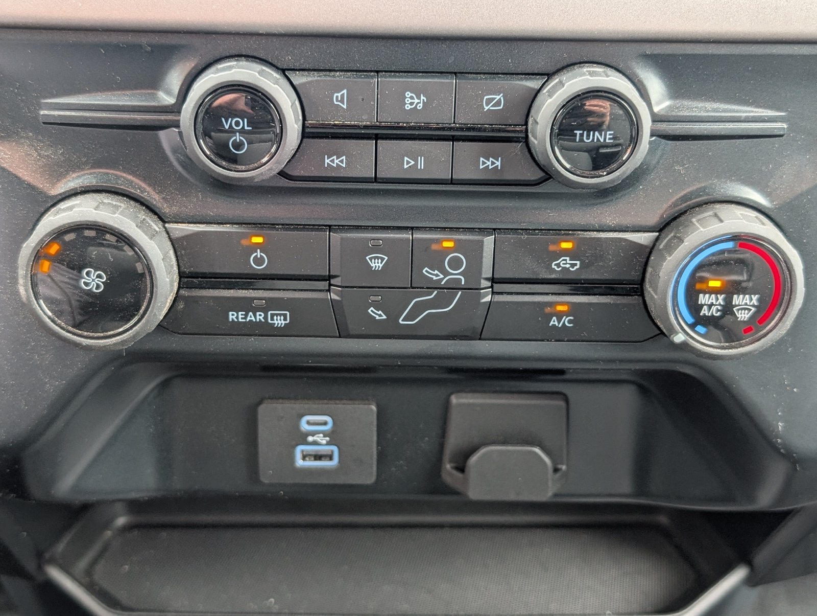 Used 2024 Ford F150 XL w/ Equipment Group 103A High AWD/4WD image 18