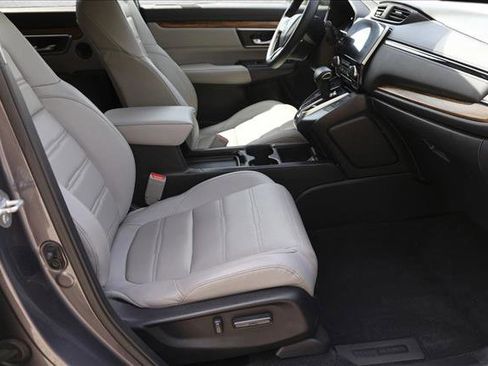 Used 2018 Honda CR-V Touring image 30
