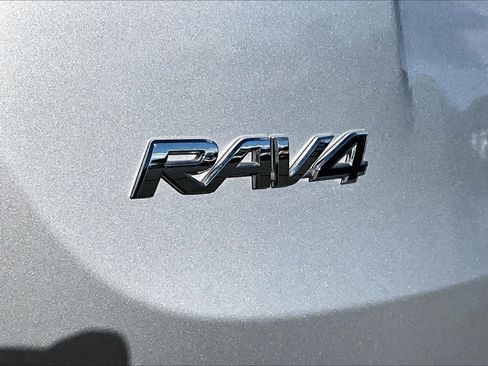 Used 2015 Toyota RAV4 XLE AWD/4WD image 30