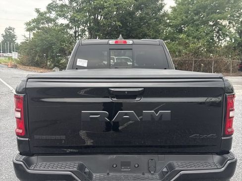 Used 2025 RAM 1500 Big Horn AWD/4WD image 8