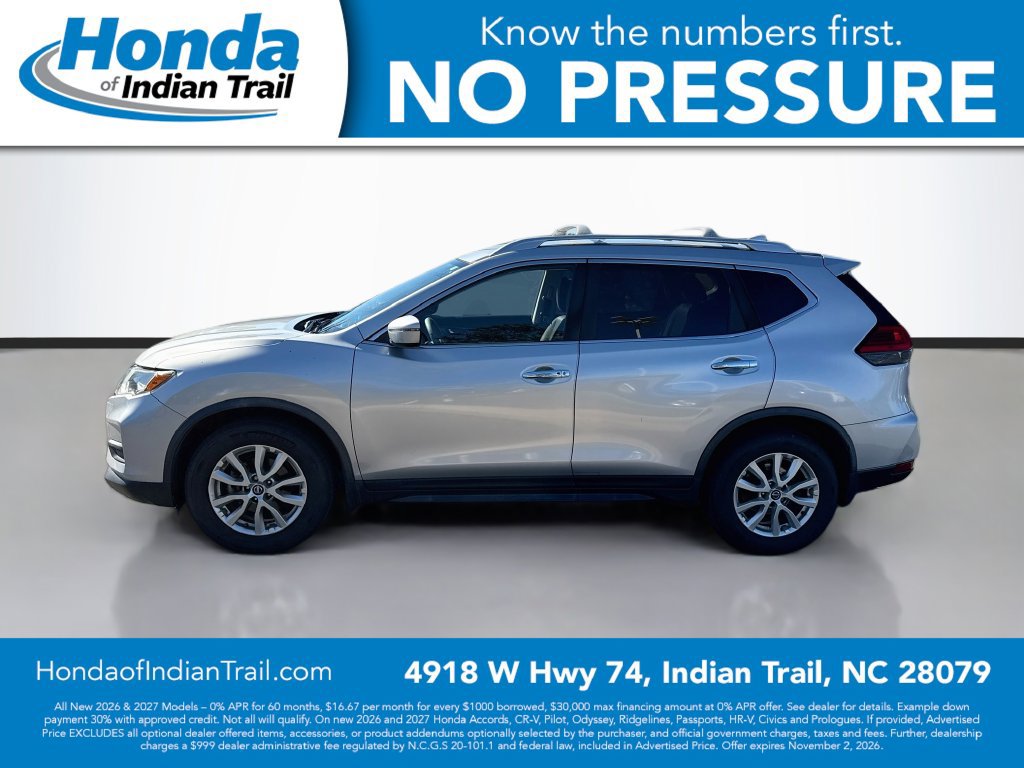 Used 2017 Nissan Rogue SV FWD image 4