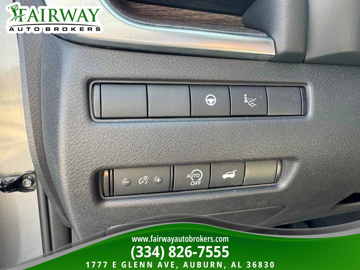 Used 2026 Nissan Rogue Platinum w/ Platinum Premium Package AWD/4WD image 17