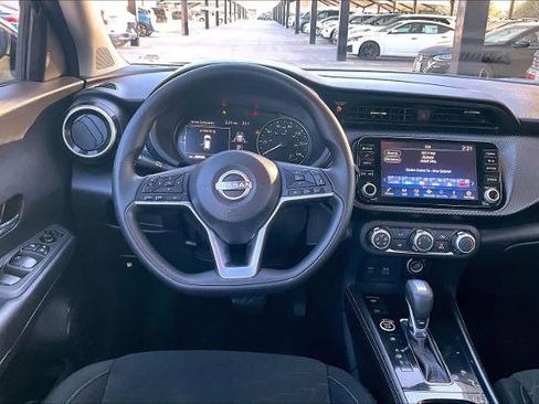 Certified 2024 Nissan Kicks SV image 5