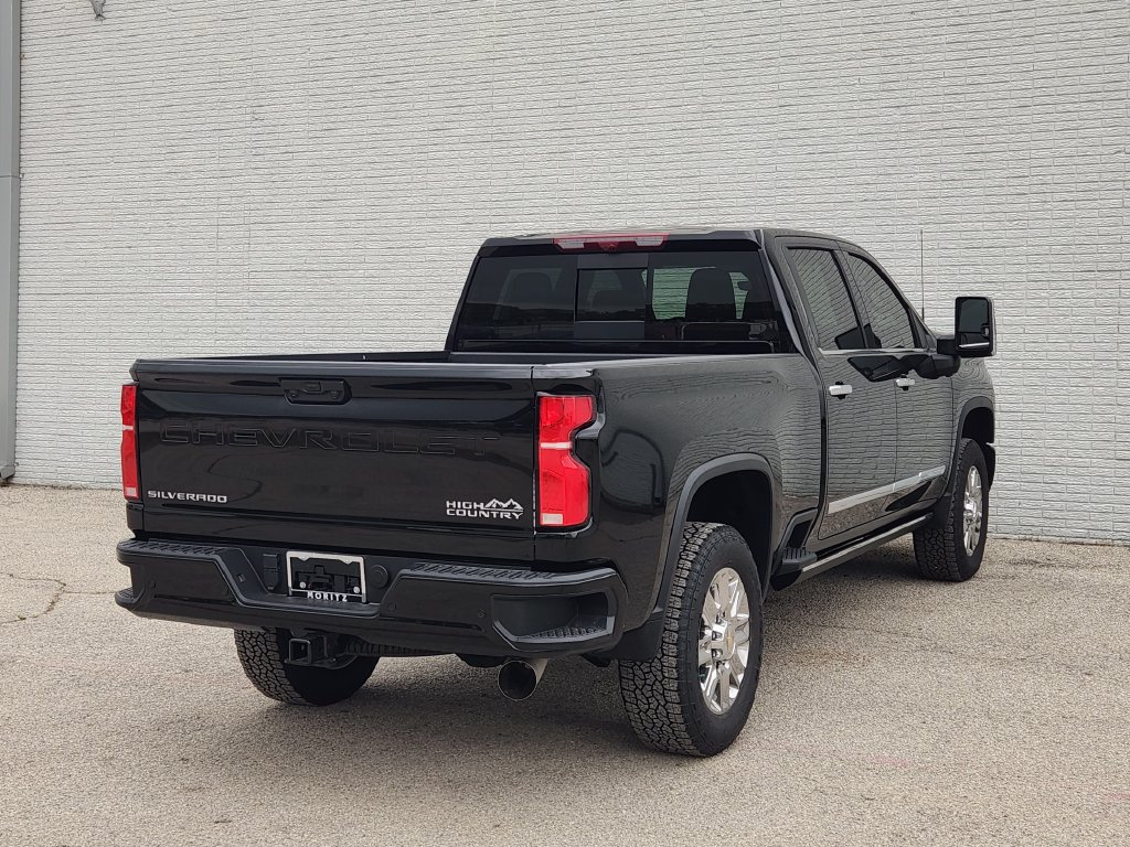 New 2026 Chevrolet Silverado 2500 High Country w/ High Country Premium Package AWD/4WD image 4