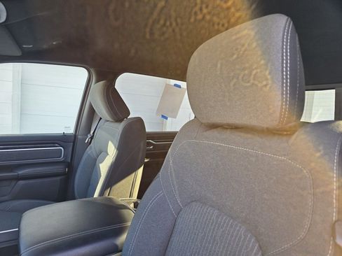 Used 2021 RAM 1500 Big Horn image 32