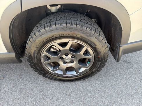 Certified 2025 Honda Pilot TrailSport image 25