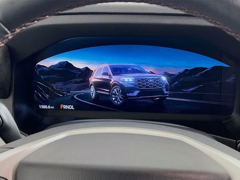 Used 2025 Ford Explorer Active image 16