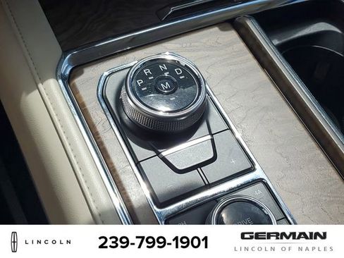 Used 2019 Ford Expedition Platinum image 28