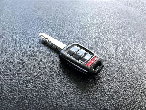 Used 2015 Honda Accord LX image 31