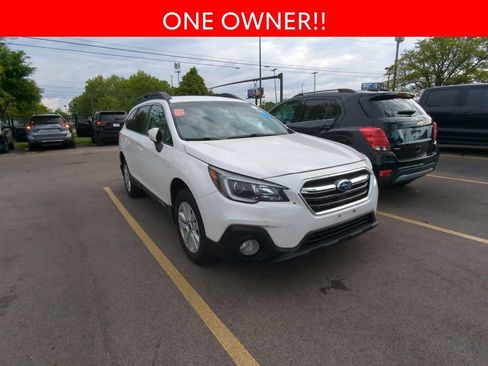 Used 2018 Subaru Outback 2.5i Premium AWD/4WD image 3