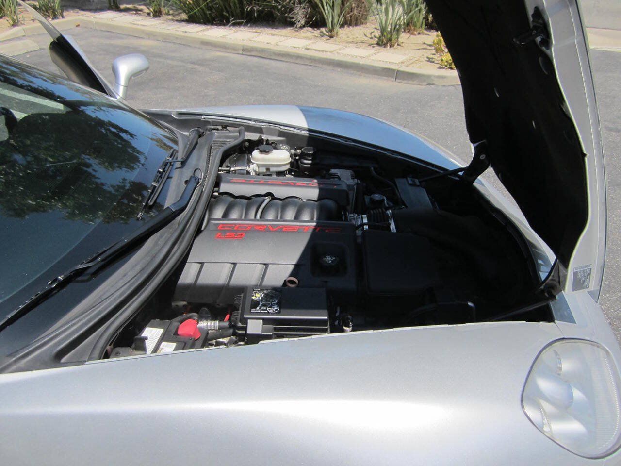 Used 2009 Chevrolet Corvette Convertible w/ Preferred Equipment Group RWD image 18