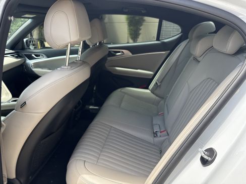 Used 2023 Genesis G70 2.0T w/ Sport Prestige Package RWD image 31