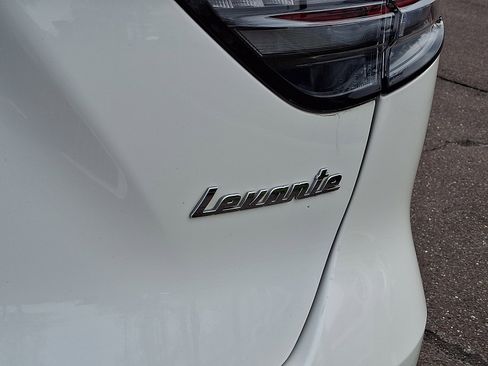 Certified 2022 Maserati Levante GT image 30