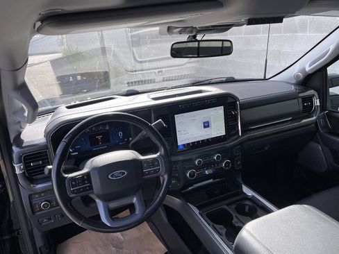 Used 2023 Ford F350 Lariat w/ Lariat Ultimate Package AWD/4WD image 19