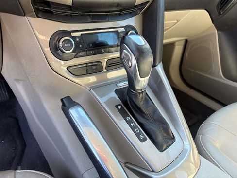 Used 2012 Ford Focus SEL FWD image 12