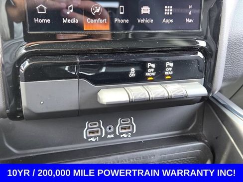 Used 2025 RAM 1500 Laramie AWD/4WD image 30