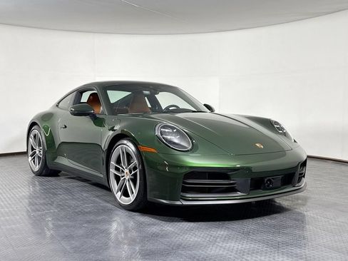 Certified 2026 Porsche 911 Carrera RWD image 9