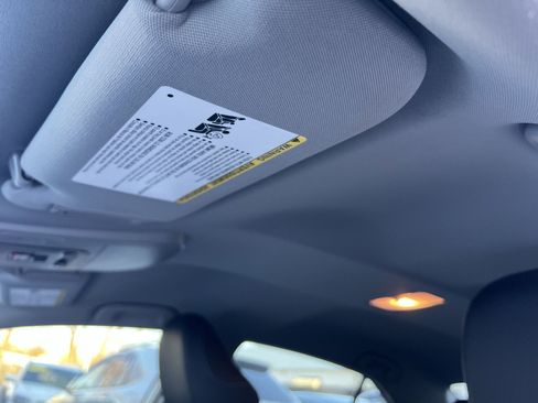 Used 2024 Toyota Camry SE image 23