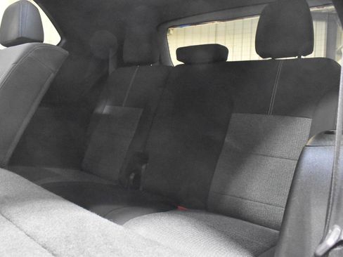 Used 2025 GMC Acadia Elevation image 6