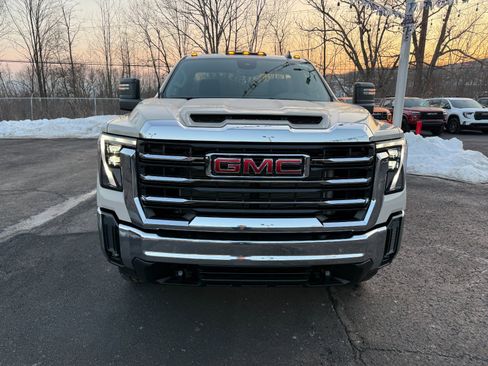 New 2026 GMC Sierra 3500 SLE AWD/4WD image 8