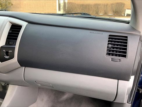 Used 2008 Toyota Tacoma 4WD Access V6 AT image 18