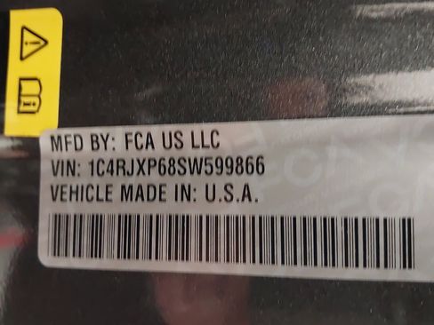 Used 2025 Jeep Wrangler Unlimited Sahara w/ Safety Group AWD/4WD image 30