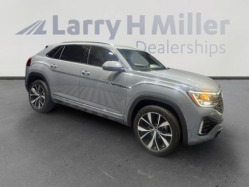 Used 2024 Volkswagen Atlas Cross Sport SEL Premium R-Line image 7