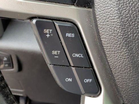 Used 2017 Ford F350 Lariat w/ Chrome Package image 20