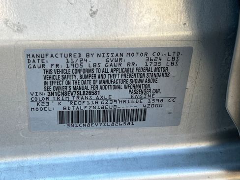 Used 2025 Nissan Versa SV image 24