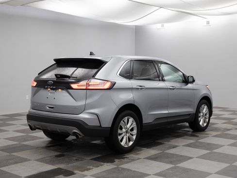 Used 2023 Ford Edge Titanium image 9