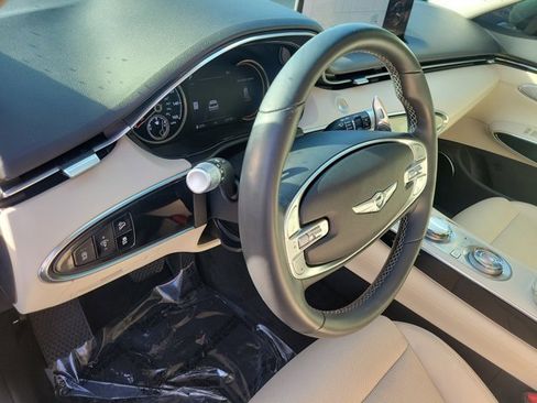 Used 2023 Genesis GV70 2.5T image 17