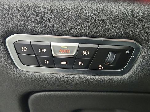 Used 2020 BMW X7 M50i image 43