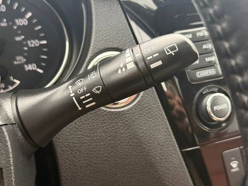 Used 2017 Nissan Rogue SL w/ SL Premium Package image 28