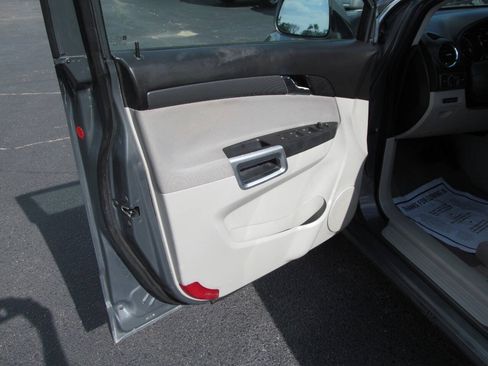 Used 2009 Saturn Vue XR w/ Convenience Package FWD image 9