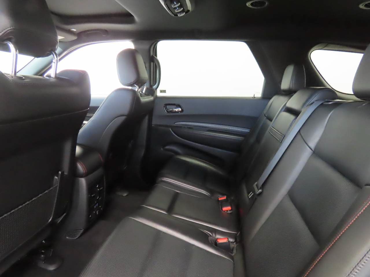 Used 2025 Dodge Durango GT AWD/4WD image 17