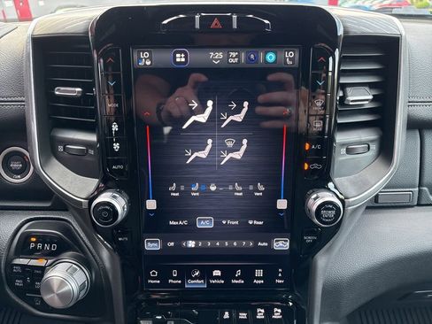 Used 2023 RAM 1500 Laramie image 30