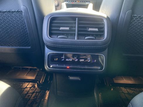 Used 2024 Mercedes-Benz GLS 450 450 w/ AMG Line Exterior image 24