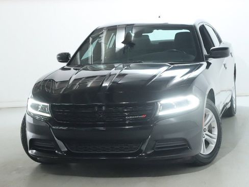 Used 2023 Dodge Charger SXT image 3