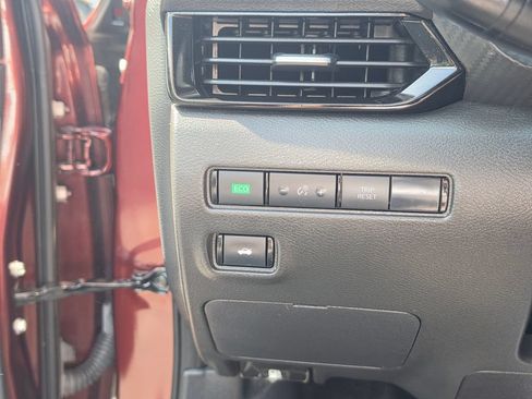 Used 2022 Nissan Sentra SV FWD image 14