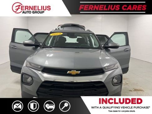 Used 2023 Chevrolet TrailBlazer LT w/ Convenience Package image 11