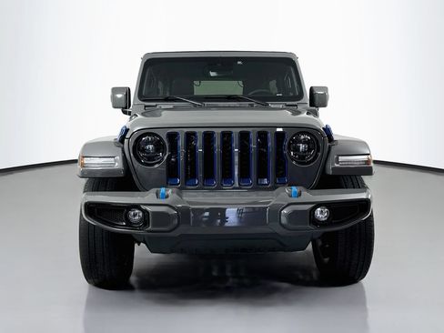 Used 2023 Jeep Wrangler Unlimited Sahara AWD/4WD image 2