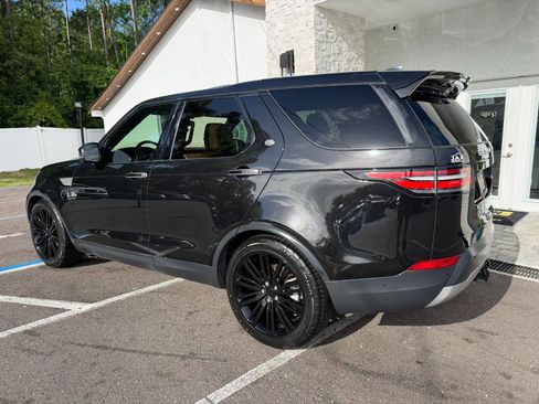 Used 2018 Land Rover Discovery HSE Luxury image 12