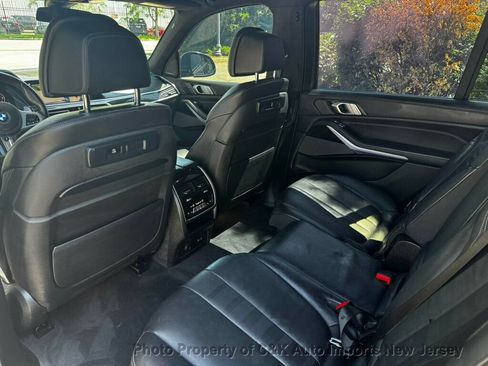 Used 2020 BMW X7 M50i w/ Executive Package AWD/4WD image 15