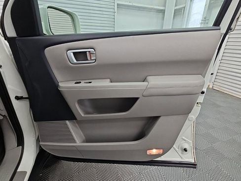 Used 2015 Honda Pilot Touring image 40