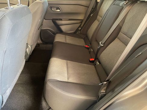 Used 2025 Nissan Rogue SV image 28