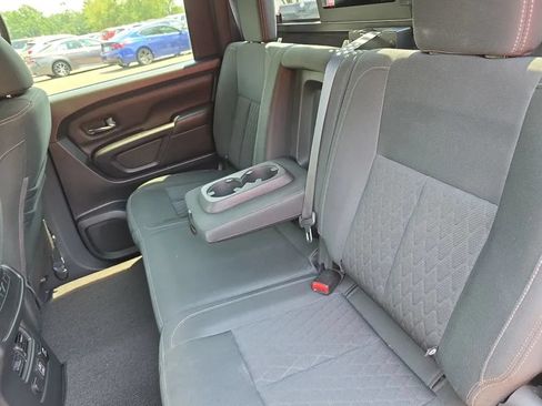 Used 2019 Nissan Titan SV w/ SV Convenience Package RWD image 41