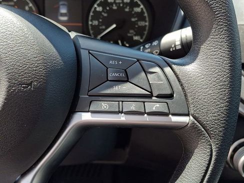 Used 2022 Nissan Altima 2.5 S FWD image 17